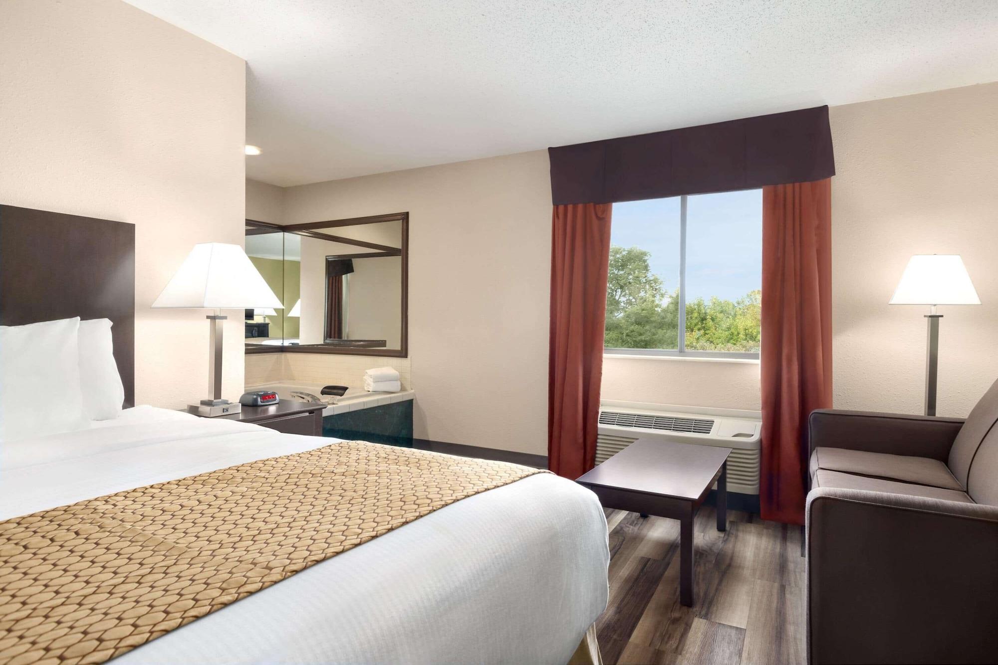 Baymont By Wyndham Monroe Hotel Ngoại thất bức ảnh