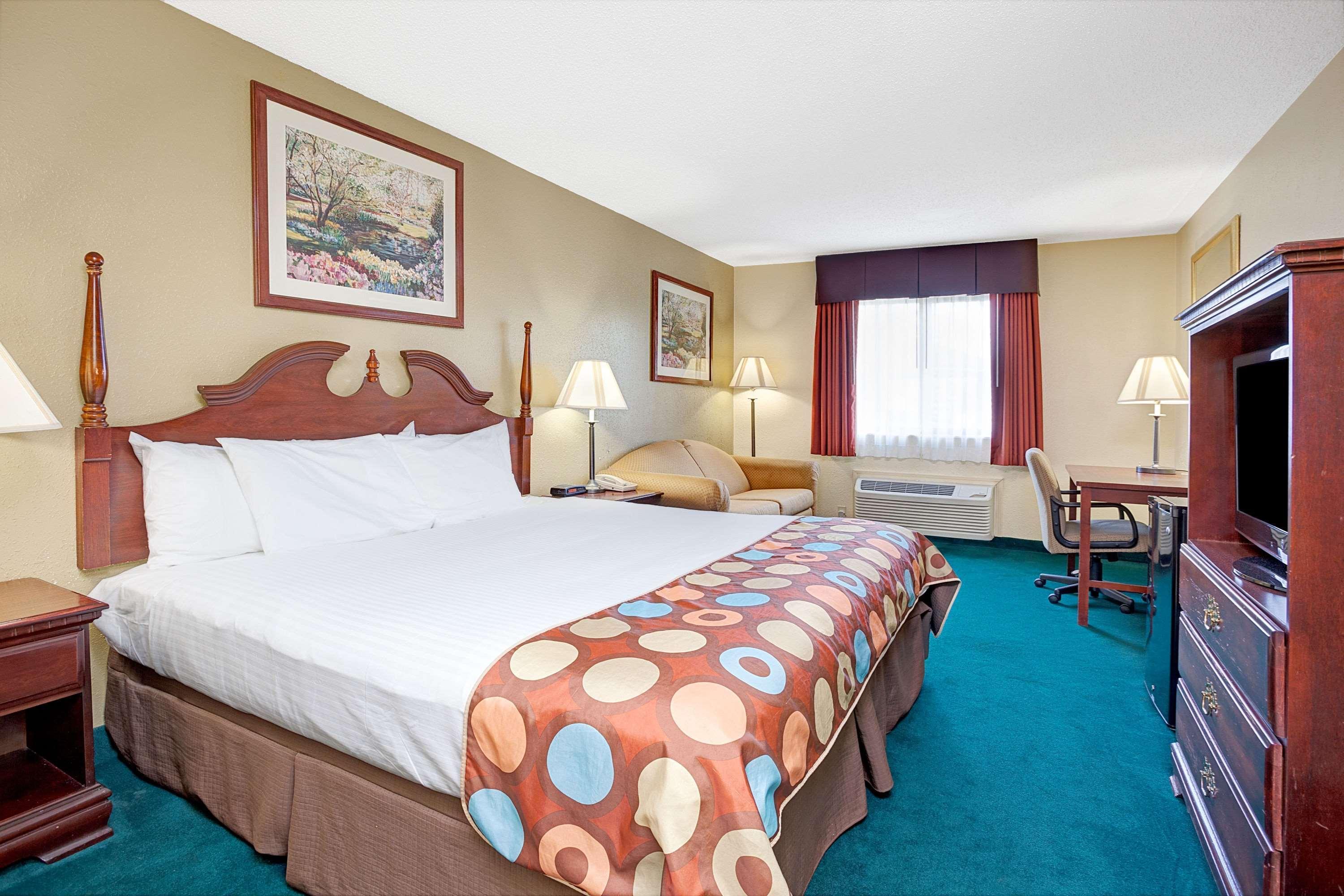 Baymont By Wyndham Monroe Hotel Ngoại thất bức ảnh
