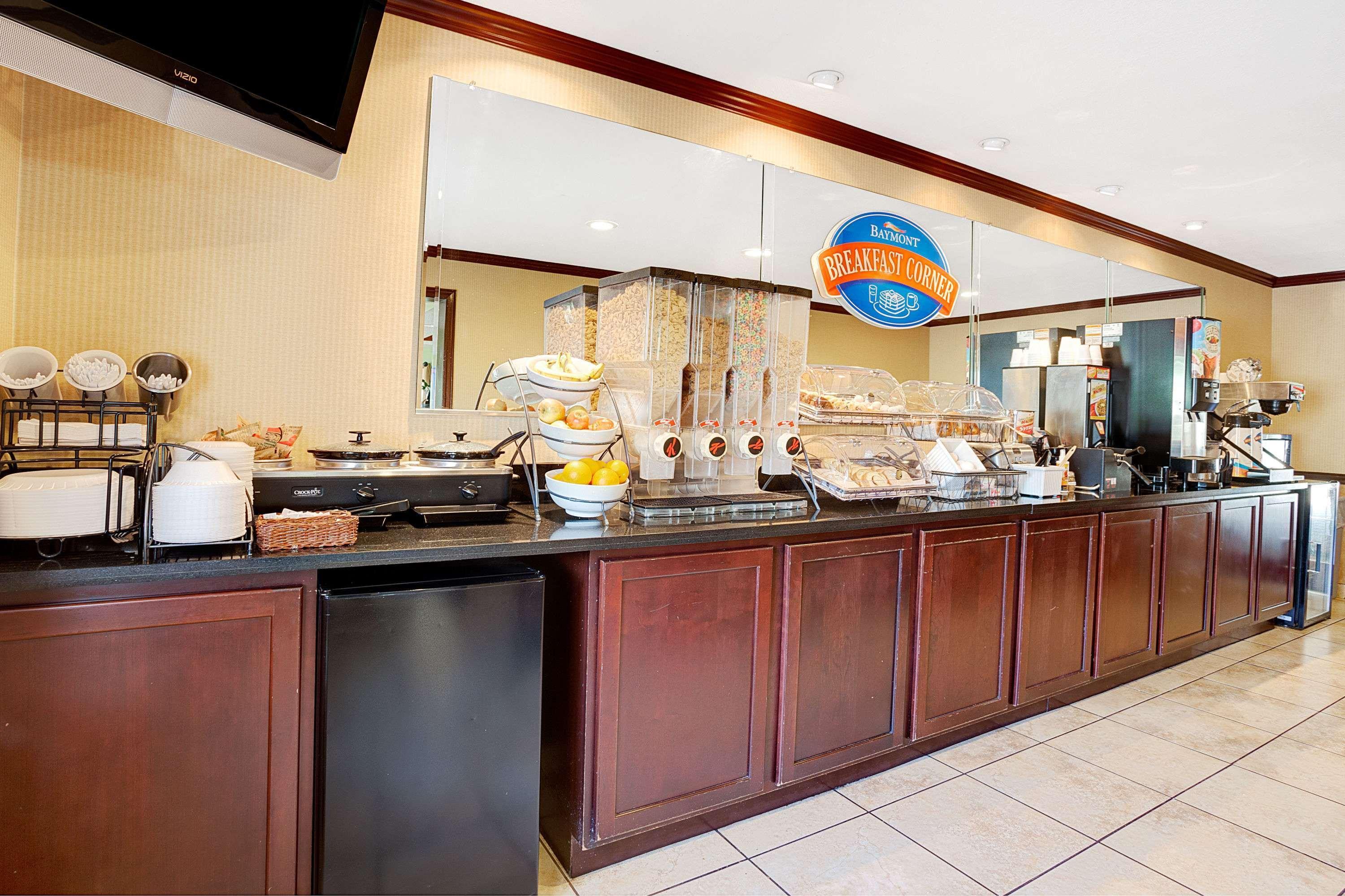 Baymont By Wyndham Monroe Hotel Ngoại thất bức ảnh